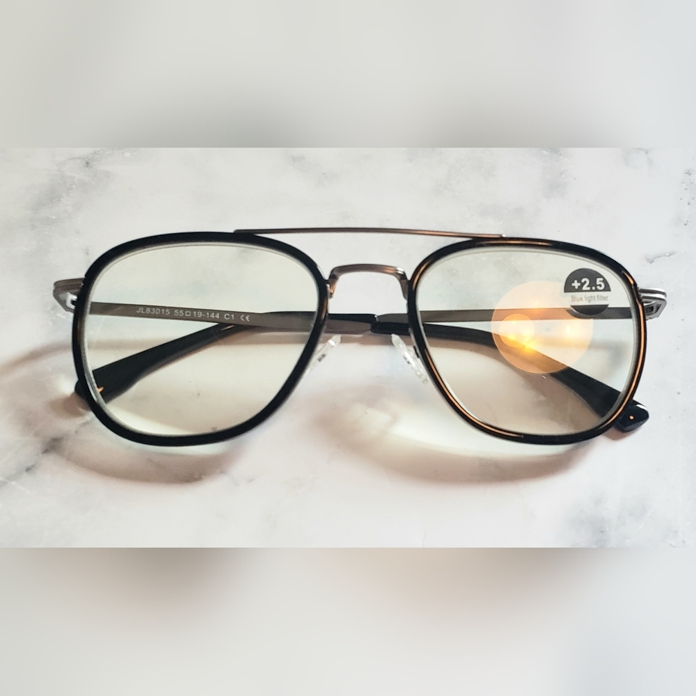 Retro Vintage Style Black Steel Rimmed Reading Glasses NEW 2.50